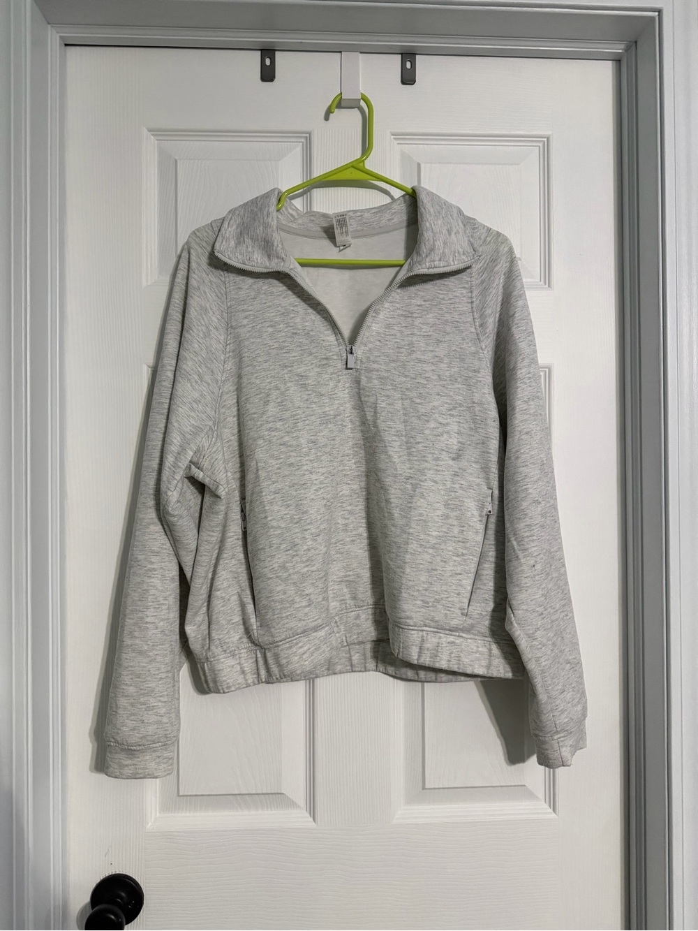 Yogalicious Light Gray Half-Zip Sweatshirt Size L